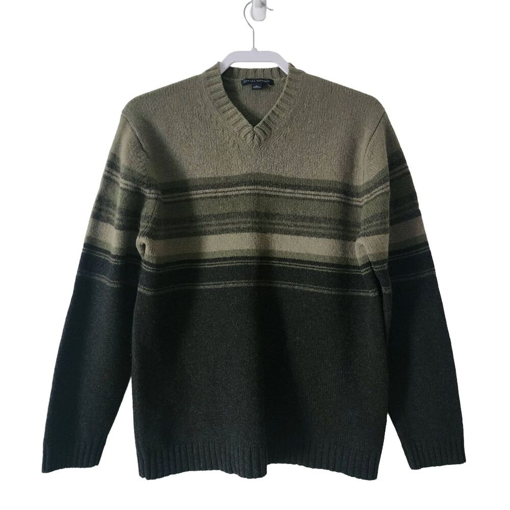 Vintage Banana Republic Hong Kong Lambs' Wool Striped Sweater Green Black Mens L